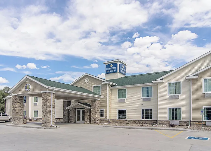 Cobblestone Inn&suites - 2*