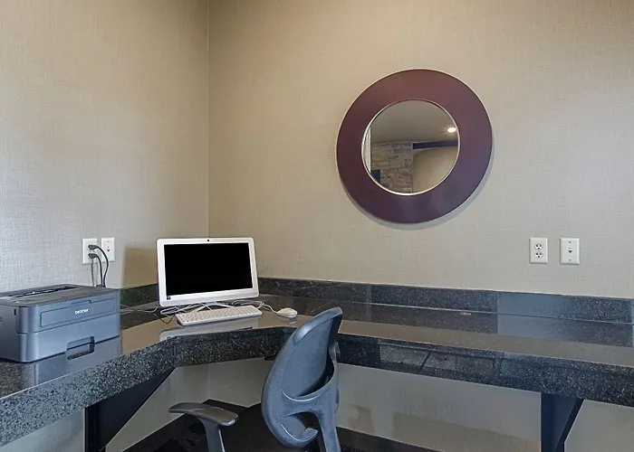 Hotel Cobblestone Inn&suites - 2*